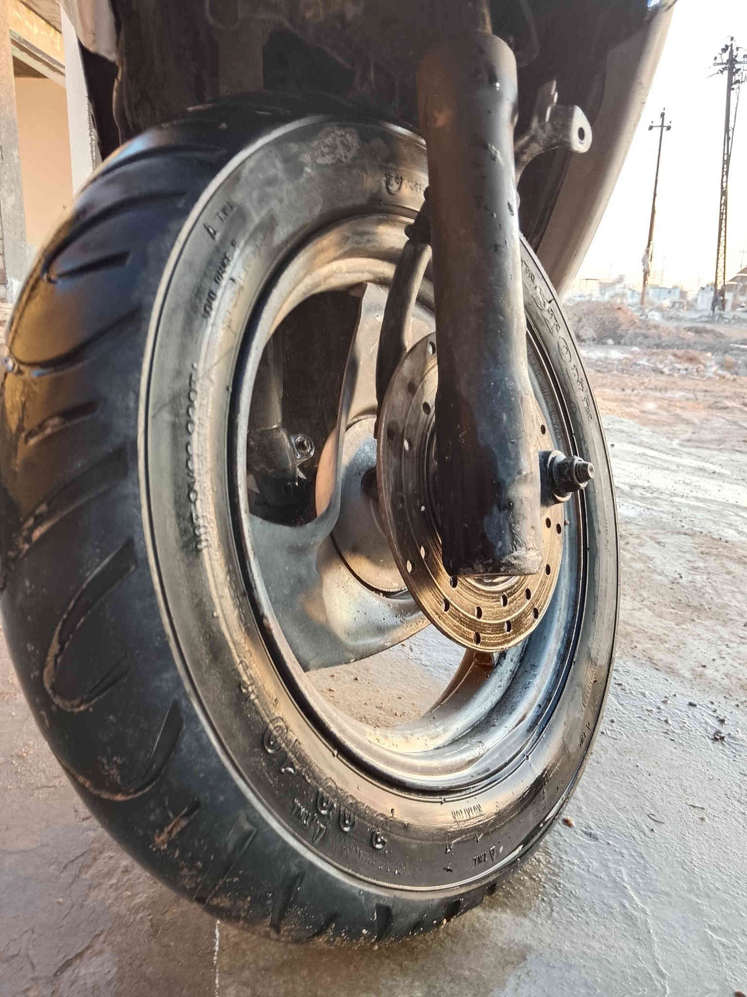 السلام عليكم دراجه 60للبيع للستفسار مكاني بغداد الحسينيه شارع المرور السعر 80 وبيها مجال غير شغاله عوزه اشياء بسيطه الرقم *********** نضافه المكينه فوول
