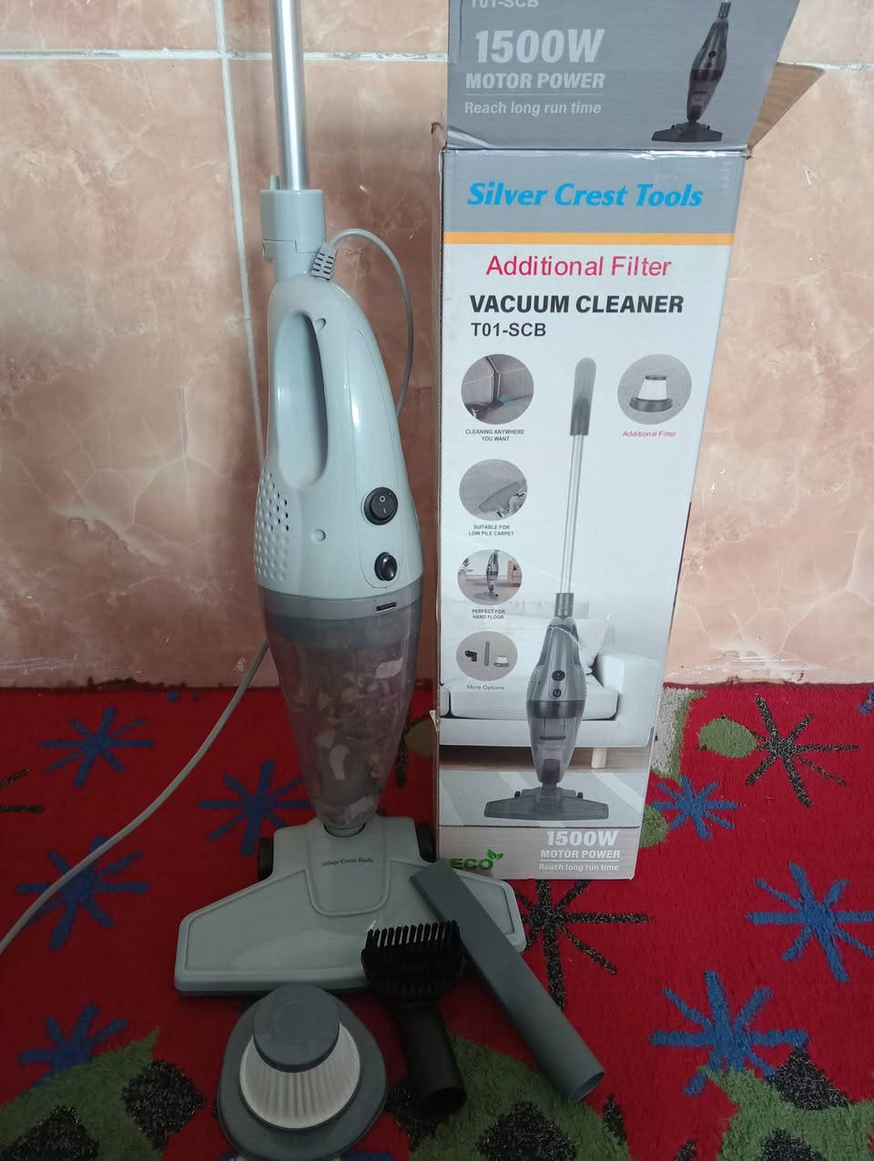 مكنسة كهربائية استعمال قليل نظيفة جدًا مثل ما موضح بالصور ماركة سلڤر كريست
سعرها 20 ألف 
رقمي ***********
