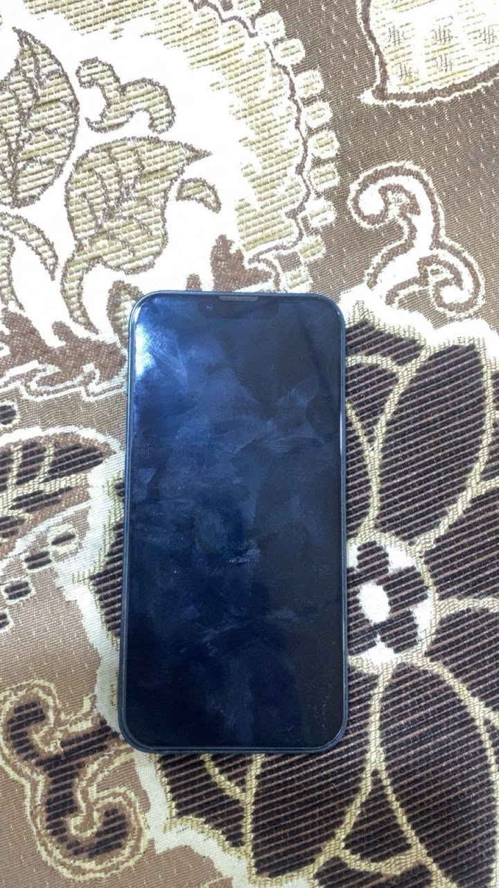 ايفون 13 عادي جهاز نضيف كلش شوفت عينك ذاكره١٢٨
بطارية ٩٣ممرفوعه
اطيك تففصه وين متريد 
مكلف بنشر صاحب جهاز ***********
سعر٤٢٥قفل
