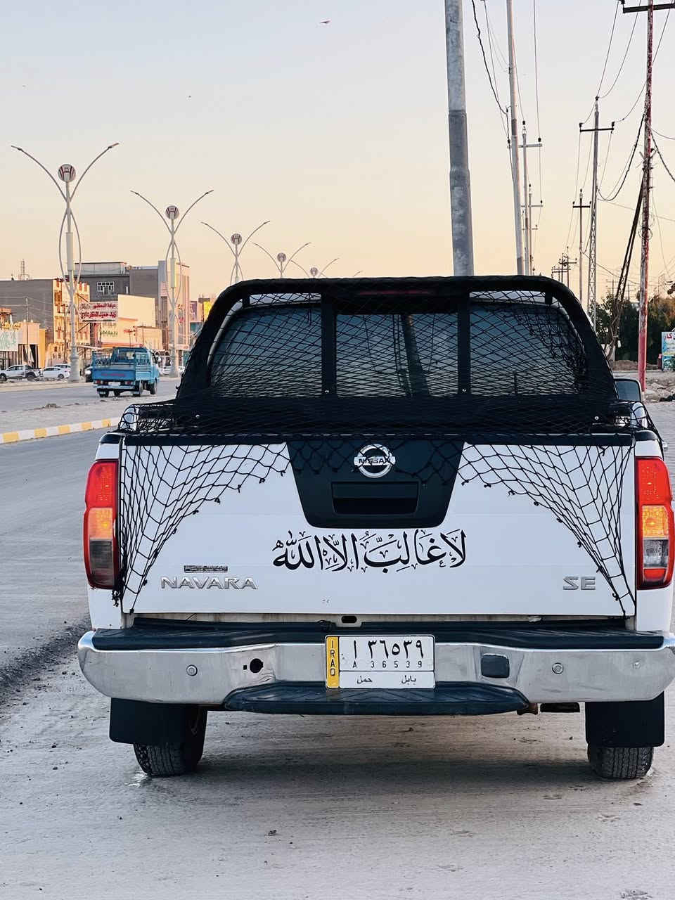 السلام عليكم بيكم نيسان نيفاره موديل 2014 مكفولة كفالة عامة من الصبغ فول مواصفات SE كير مكينه حداديه شرط تخم تاير رقم بابل بسمي مداور ثاني يوم مكان ديوانيه السعر 130 رقم ***********
