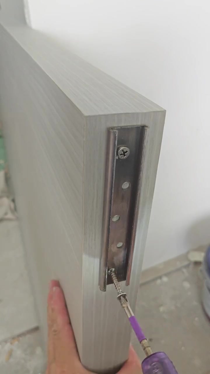 Sliding door wheel for wooden door 
#slidingdoor #slidingdoorwheel #roller #wheels


**إذا كنت صاحب هذا الإعلان وتريد حذفه لأي سبب، رجاءا أرسل رسالة إلى الدعم الفني**