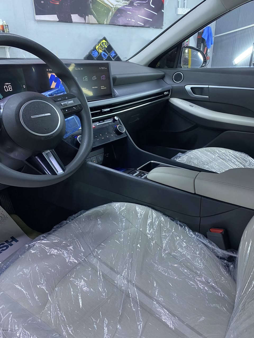 سوناتا 2024 شكل جديد

‏2.5L حجم محرك

فول مواصفات من عده الفتحه

گير 8 نمر

بصمة تشغيل وابواب

المقاعد: كهربائي  + تدفئة 

٥ وضعيات قيادة

جنطه ذكيه 

لايت لد 

بك لايت لد 

ترحيب

دشبول الاكتروني 

شاشه كبيره 

كير تعليك 

شحن لاسلكي

اوتو ستوب

اوتو هولد

رادار

نقطة عمياء

رادار خطوط شوارع

فوول تحكم ستيرن

سيارة رقم أربيل تريد تحويل او وكاله 

الحادث كسر بشباج الأمامي 

ارباك دركه

السعر 205

سياره  ماشيه 34

العنوان بابل 

الاستفسار 

***********
