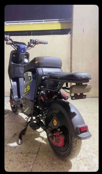 السلام عليكم 
R9 2024
مزوده عقل رياضي 3 نمر الرابعه لاغيها
الدراجه يرادلها كتف فقط ب 5 الف 
لان لا ضوه البريك يشتغل ولا اشاير فقط ضوه وناصي وعالي  الدراجه خير من الله وسرعه 66 حقيقي لان مزوده مكان الدراجه بغداد الامين الثانيه 
رقم *********** 
سعر 375 وبيها مجال
