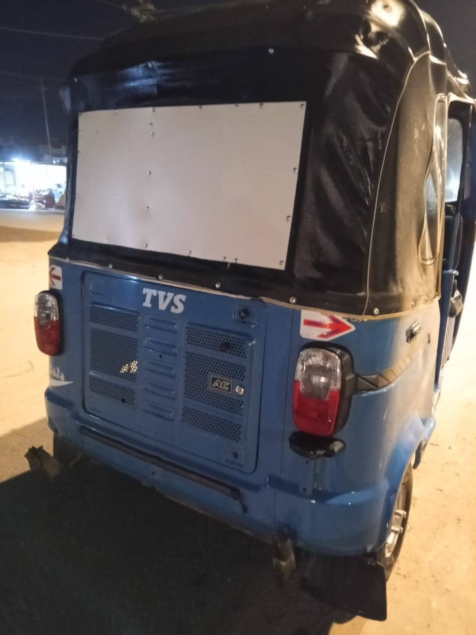 تكتك موديل 19 جديده مكفول من ضربه صبغ خياس  بيه محرك 21 رقم انكليزي كربلاء بسمي  مكاني طويريج مستعجل ع البيع السعر 4 و900 لتواصل اتصل ع رقم ***********
