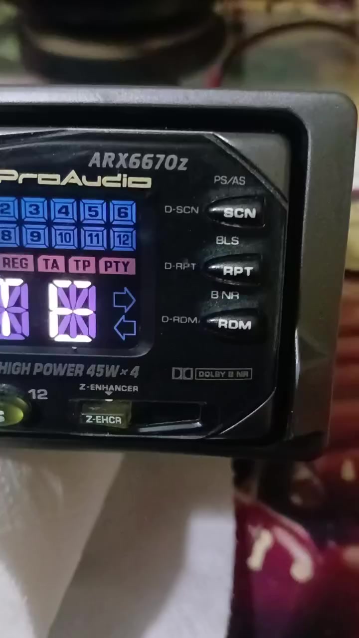 للتقييم ثم البيع  لهواه النوادركاسيت كلاريون اصدار قديم سنتريت بالريموت بحاله الزيروا متعدل بلوتوث وفلاشه صوت دمااااار 01080125191ومتاح شحن


**إذا كنت صاحب هذا الإعلان وتريد حذفه لأي سبب، رجاءا أرسل رسالة إلى الدعم الفني**