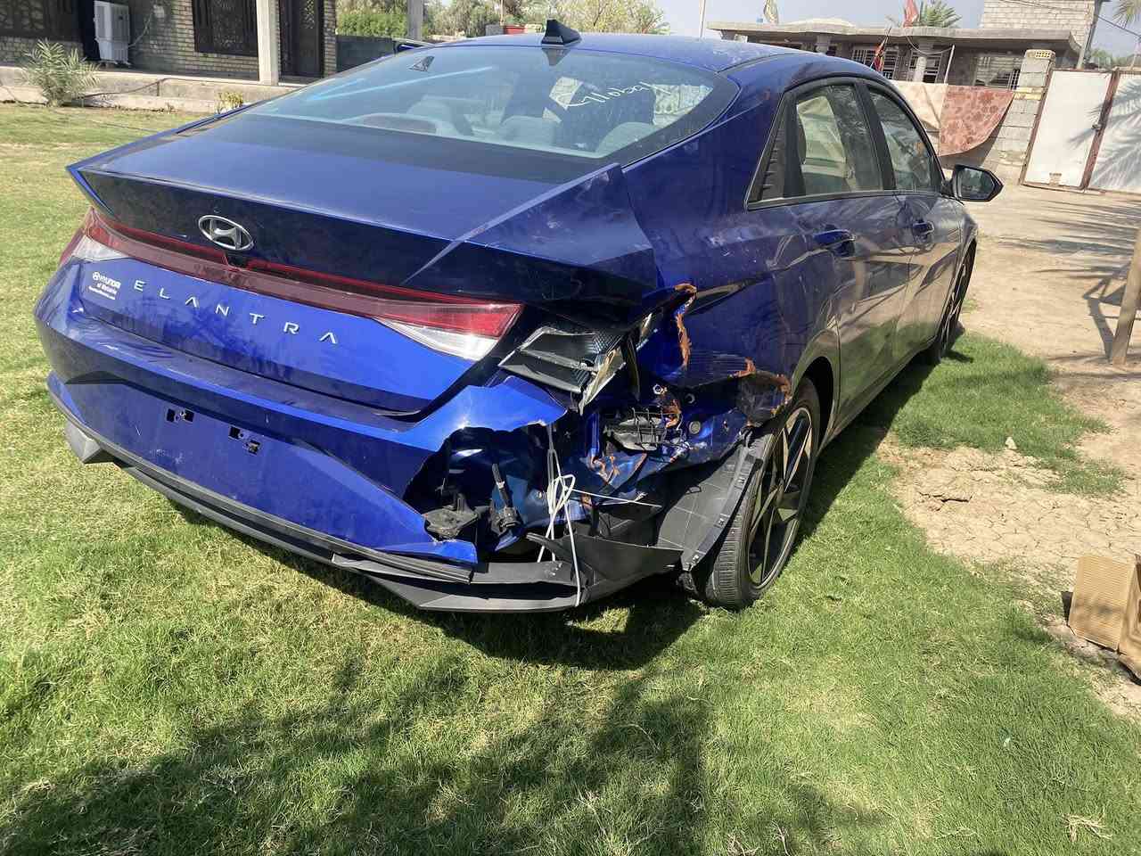 النترا موديل 2023 نص فول ماشيه ٧٥ الف معوقين واسط الضرر جاملغ خلف ونص باب كلير مع صور الحادث  السعر 145  للاستفسار ***********
