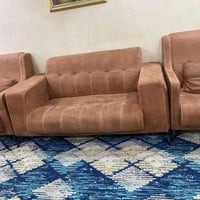 ١٠ مقاعد • تركي • نظافة ٧٠٪