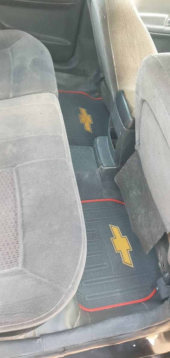 اسلام عليكم امبالا 12 تكسي سيارة حلوه 3600 
سعر 70اوبيها مجال ***********
