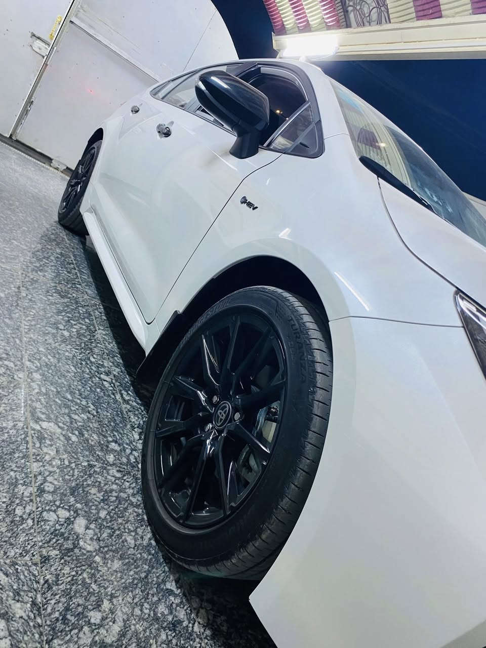 السلام عليكم للبيع أو مراوس بكورلا شكل الخليجي 
كورلا موديل 2025
بلاك أدشن 
فول مواصفات 
ماشيه 10الاف فقط 
رقم بغداد بأسمي تحويل 
مكان السياره بغداد الزعفرانية 
***********
