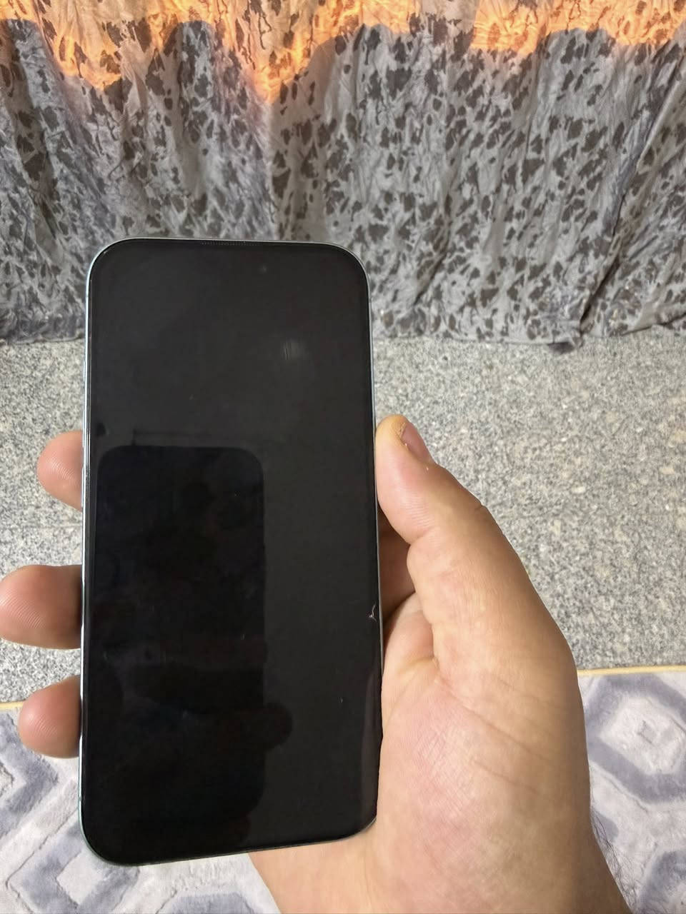 ايفون ١٦ بلاس
ذاكرة ١٢٨
بطارية ٨٩
نموذج m 
دبل سيم

السعر 930 
مكاني بغداد الاتصال ***********
