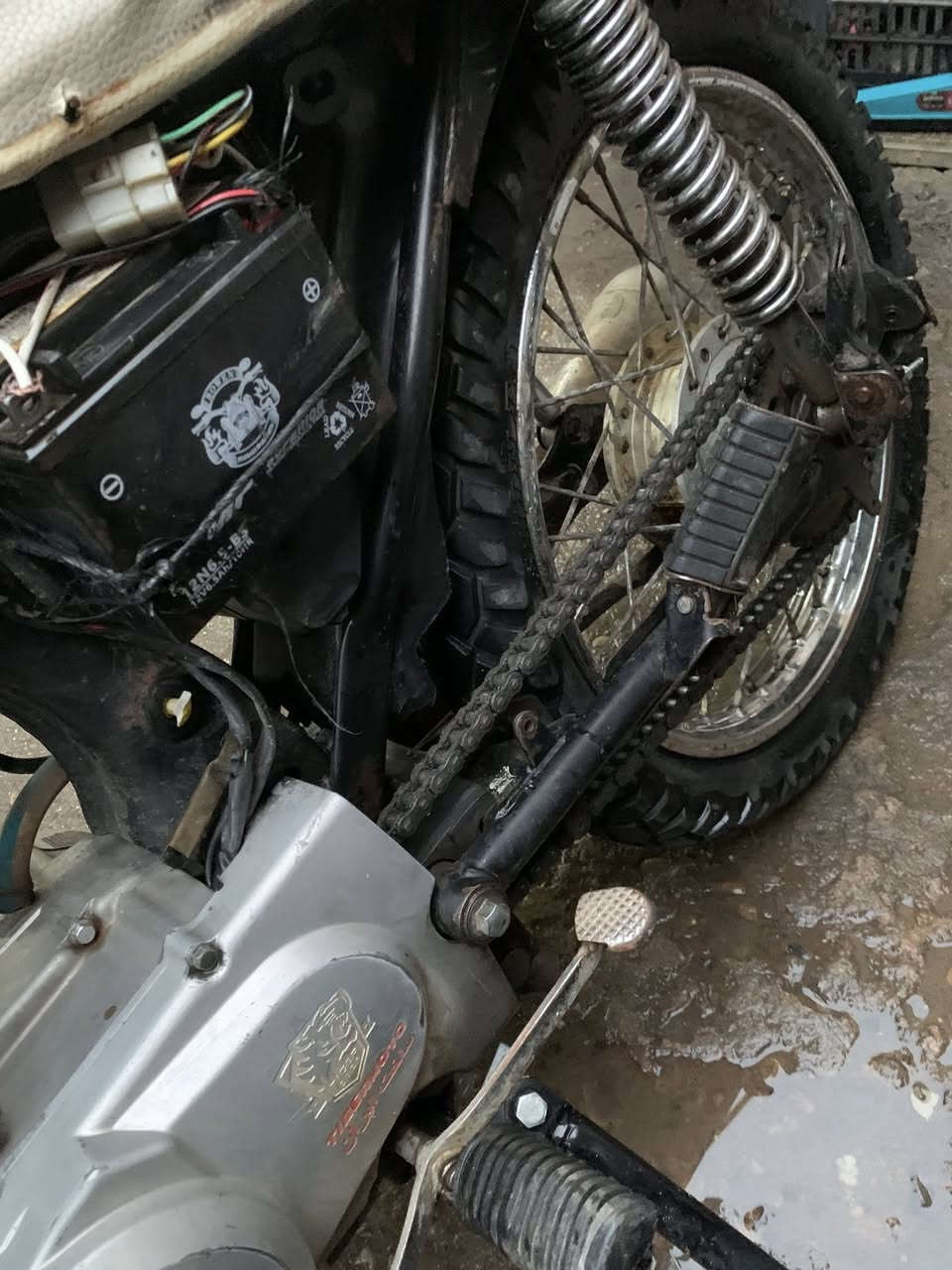 دراجه تايكر للبيع موديل 2021اوراق بيها
دراجه للبيع قويه حيلل دراجه كلها 2021 وبعده نضيفه مثل البصوره سعر 350وبيها مجال شي قليل مكاني بغداد كراده


**إذا كنت صاحب هذا الإعلان وتريد حذفه لأي سبب، رجاءا أرسل رسالة إلى الدعم الفني**