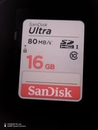 كاميرا نيكون • D3100