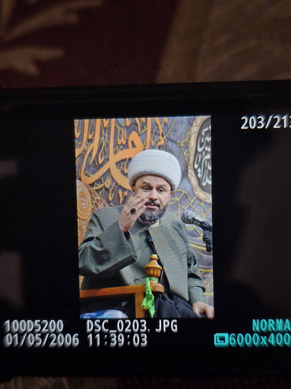 ملحقاته : شاحنه + عدسة رياضي(العدسة الرياضي بيه مشكله بسيطة لكن تصور وكلشي مابيه )  +عدسة ٥٥ أصليه +بطارية
نيكون ٥٢٠٠  للبيع أو مراوس ملحقاته : شاحنه + عدسة رياضي(العدسة الرياضي بيه مشكله بسيطة لكن تصور وكلشي مابيه )  +عدسة ٥٥ أصليه +بطارية
كاميرا خير من الله تفيد اهل المواكب والمجالس ورخيصه ونضيفه تصور صور وفيديو 
السعر ٢٧٠ بيه مجال للشراي تعال خاص وبيك خير وتدلل 
المكان ناصرية قضاء الشطرة 
الشراي يتصل ***********
