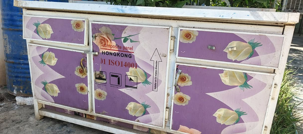 غراض للبيع
مبردة انيور
رافعه دلكسي
مجمدات
سنك
***********
