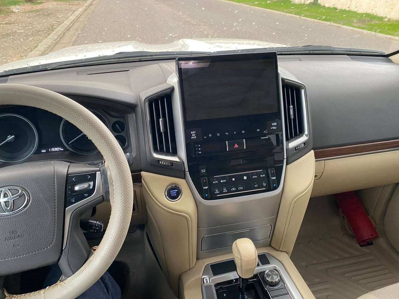 Land cruiser 2017  VX.R
وەنەوشە مواسەفات لێکزز
گێچو گێرو مەکینەی لێکززە  
2 جێ ساردەکوتە  
گێرو مەکینەی بەشەرتە نەکرایتەوە 
کتابی جام ڕەشی هەیە
115هەزار رۆییە أربيل, العراق


**إذا كنت صاحب هذا الإعلان وتريد حذفه لأي سبب، رجاءا أرسل رسالة إلى الدعم الفني**