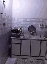 بيت للبيع في حي النصر قرب ساده ابو خطه زراعي 
ميت متر سعر 35
وبي مجال قلايل ***********
