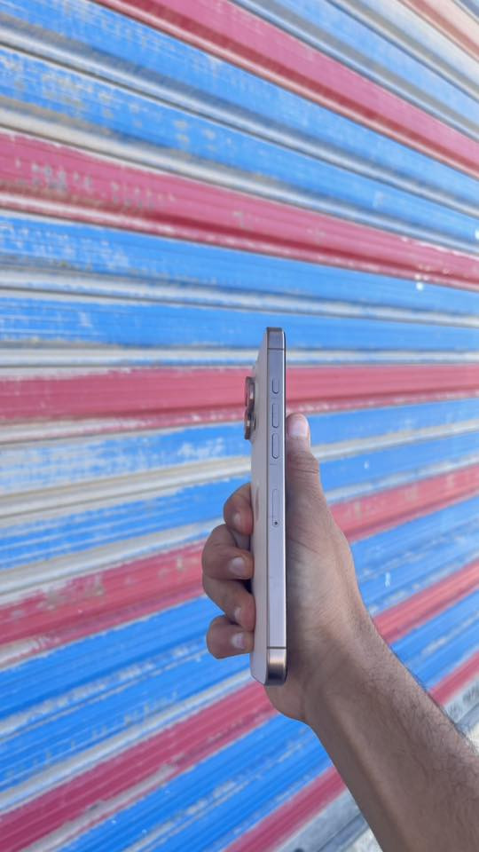 السلام عليكم
ايفون 16 برو ماكس للبيع 
مكفول مكفول مكفول 
نموذج A بطاريه 100 مشحون فقط 108 
كامل ملحقات كارتونه كيبل جهاز نضيف شخط واحد مابي وين متريد افحص  مكان نجف توصيل ماكو.
للاستفسار:***********
