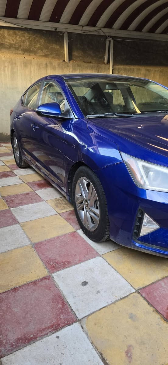 السلام عليكم هونداي النترا موديل 2019 كندي ماشيه 135 كيلو حادثها بارد بالبنيد من امريكا وبيه بالعراق بارد بالجاملغ الخلفي موصفات باب ثاني رادار خلفي شاشة كامره دواره كشنات تدفئه مكينه 2000 رقم بغداد بسمي معروضه 120 وبيه مجال للإستفسار  ***********
مامتواجد على فيس
