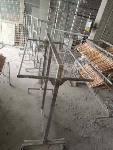 ستاندات وهوكات واذرع غراص مال مجمع للبيع التواصل ***********
