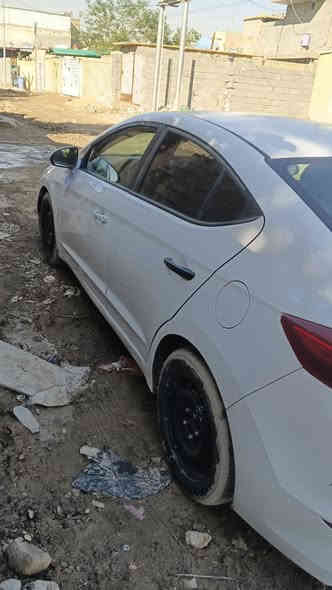 سلام عليكم النترا 18 بسمي السياره نص فول السعر 116وبيها مجال ماشيه 100 السياره خير  من الله *********** سكني بغداد المشتل حادثهه باب وقبق الجنطه نفسه معمر
