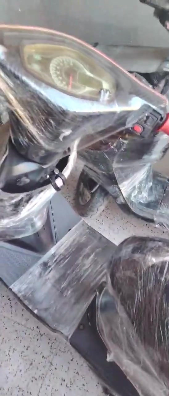 دراجة ادرس نضيفة ماشاءالله شرط المكينة لا صرف ولا بخار وديها على اي فيتر افحصها بيها نشاط خير من الله رايدها550وبيها مجال للشراي ***********
