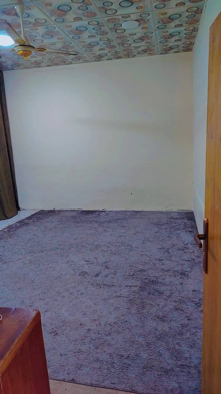 سلام عليكم البيت للبيع طابو زراعي سند 25 مساحه 140متر غرفتين صاله وأستقبال ومطبخ و صحيات حمام داخلي وخارجي  طارمه جاهز لسكن العنوان علوة الفحل شارع الفلل فرع المستوصف  السعر خاص


**إذا كنت صاحب هذا الإعلان وتريد حذفه لأي سبب، رجاءا أرسل رسالة إلى الدعم الفني**