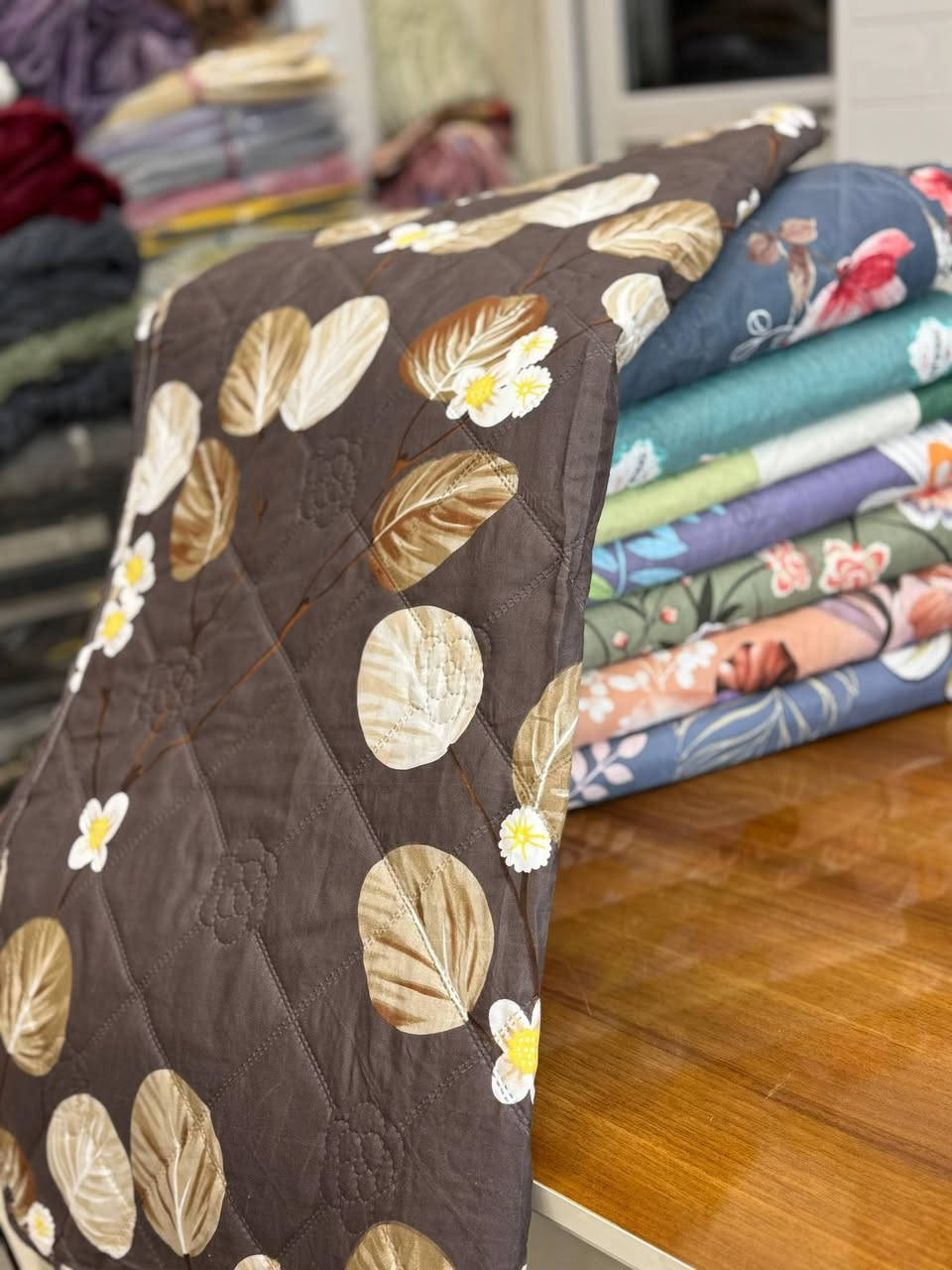 اللهم صلّ على محمد وآل محمد 
وصول غطوه نفرين صيفي السعر 10
مفروشات سلسبيل  العنوان قضاء الحي 
شارع الحسينيه العباسيه 
قرب صالون سنتر العنوان الزرقاء 
لدينا خدمة توصيل لجميع المحافظات 
***********واتساب
