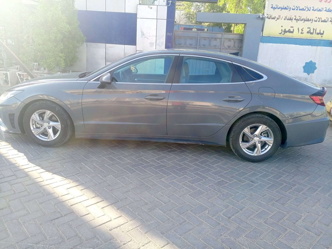 السلام عليكم سوناتا موديل 21 وارد امريكي ضربتها جاملغ امامي فقط شواصي مكفوله سياره جاهزه اي نقص ما بيها رقم سليمانيه انجليزي السعر 145 وبيها مجال عنوان بغداد الطالبيه ***********
