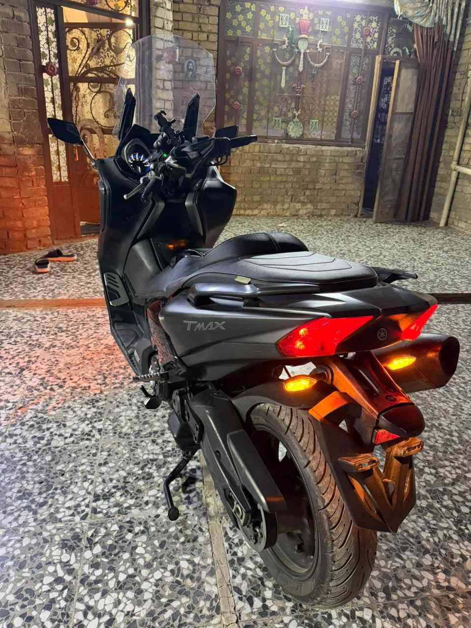 سلام عليكم
دراجه تي ماكس TMX 2019 
موصفات DX  جامه كهرباء 
كشن تدفئه تبريد جديده 
البيع مكان بغداد بلديات 
جديده كلش
سعر 85$
***********
