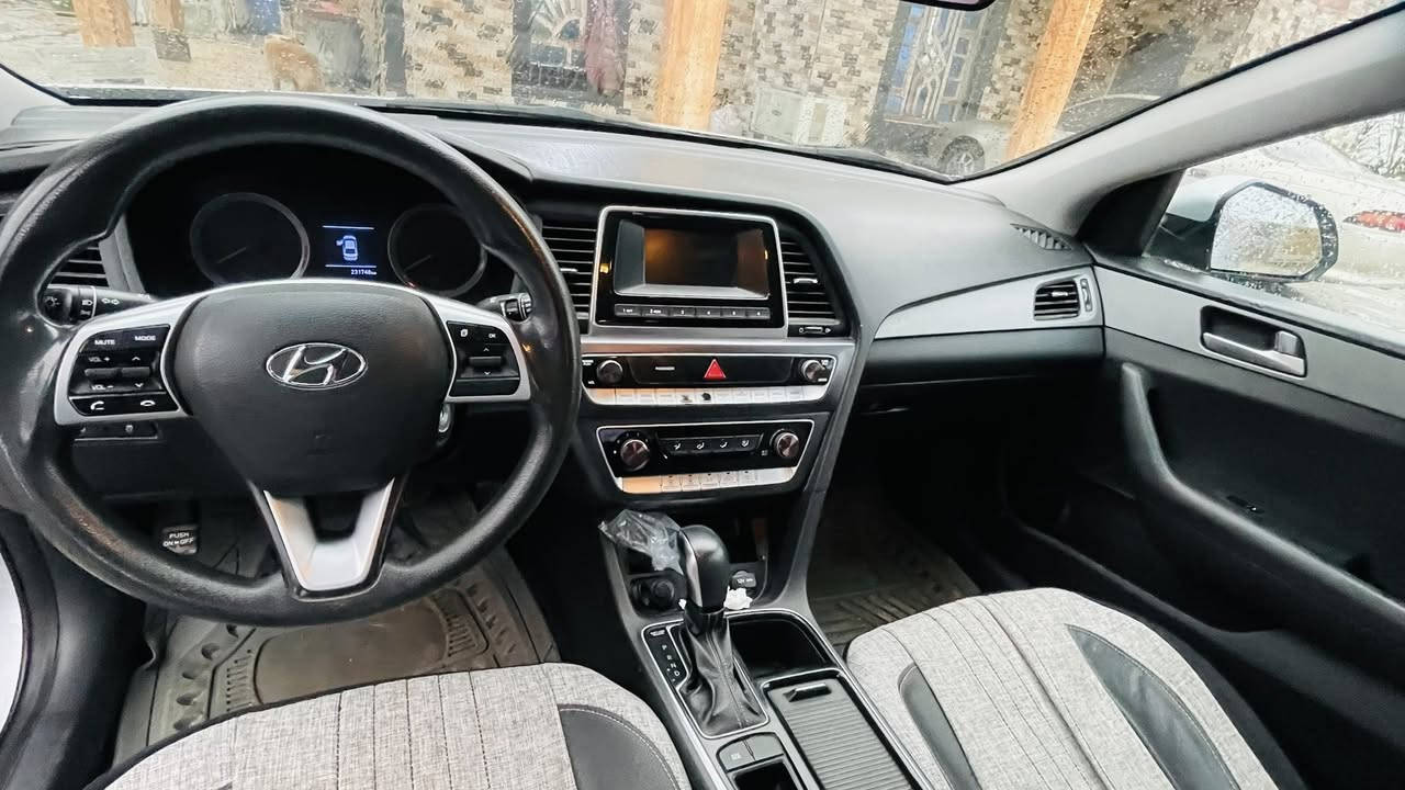 سلام عليكم سوناتا موديل 20 وارد كوري بيها جاملغ فقط مجورد مفتوح جهت سايق مكينه چبيره رقم بصره السعر 155 وبيها مجال قليل العنوان البصره القرنه للئستفسار اتصل ***********
