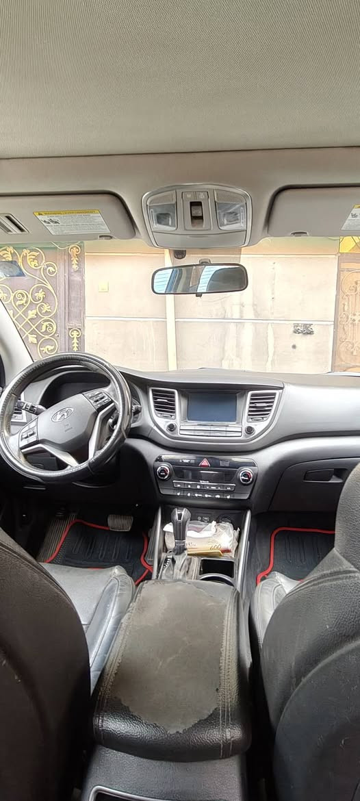 توسان 2018 
وارد امريكي حادث بنيد مصلح نفسه بدون ايرباك 
محرك 2000
ماشيه 137 الف كيلو حقيقي
رقم بغداد باسمي 
فول 1/1
شاشه 
كامره 
تدفئه بالكشنات امامي خلفي 
رادارات اماميه خلفيه وجانبيه 
تدفئه بالستيرن 
تبريد امامي خلفي 
اشارات بالمري 
كير ومكينه وحداديه وتبريد
وكشر كله مكفول تجي وتشوف بعينك احلى من الصور 
مستعجل على بيعته الشراي يتصل على الرقم وبي واتساب ما متواجد بالفيس ***********
***********
مكاني مدينه الصدر قطاع 57 يم الرضوي
