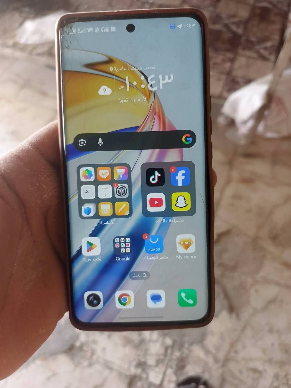 السلام عليكم جهاز للبيع مامفتوح بس بيه دكماه مال تشغيل مشلوعه وسمعه عوزها تنضيف بيه ضربه بشاشه بس مامثره علالمس ذكرته256عشوهيه12شغل بوبجي90فريم سعره170بيه مجال لي ريده يرسني وتساب‏‪***********‬‏
