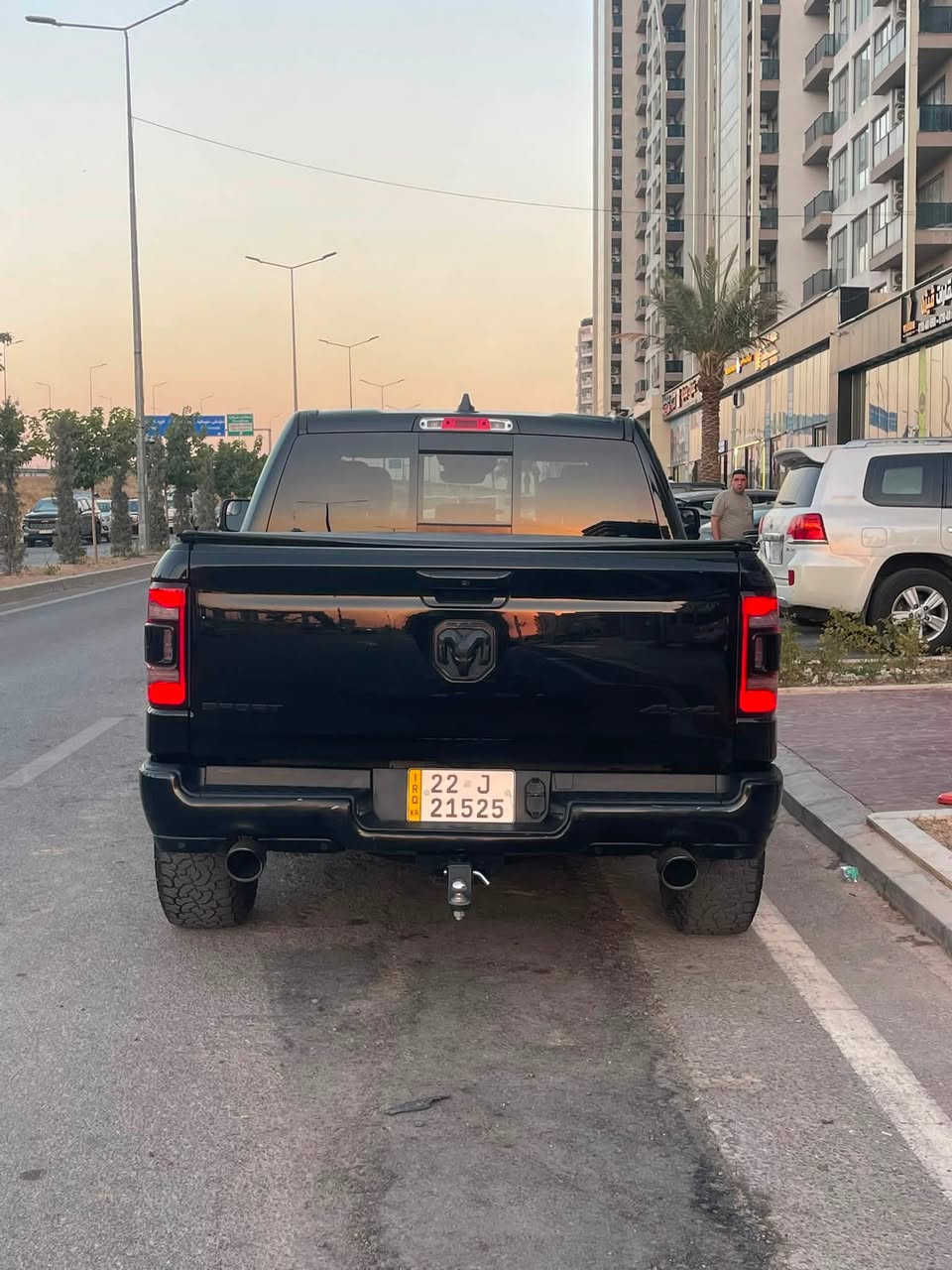 السلام عليكم
Dodge:RAM SPORT 2022
دودج : رأم سبورت 2022
وارد كندي كلين تأيتل 
الممشى :50 الف مأيل
رقم أربيل 
كتأب تضليل 
المواصفات
1:شأشة تيسلا
2:رأدرات أمامي خلفي +توقف ذأتي أمامي خلفي
3: تدفئة كشنات أمامية +ستيرن 
وباقي المواصفات المعروفة للرام سبورت
السيارة جدأ نضيفة بحالة الوكالة ووضع شركة 
للبيع /بسعر مناسب
للتواصل على الرقم /***********
