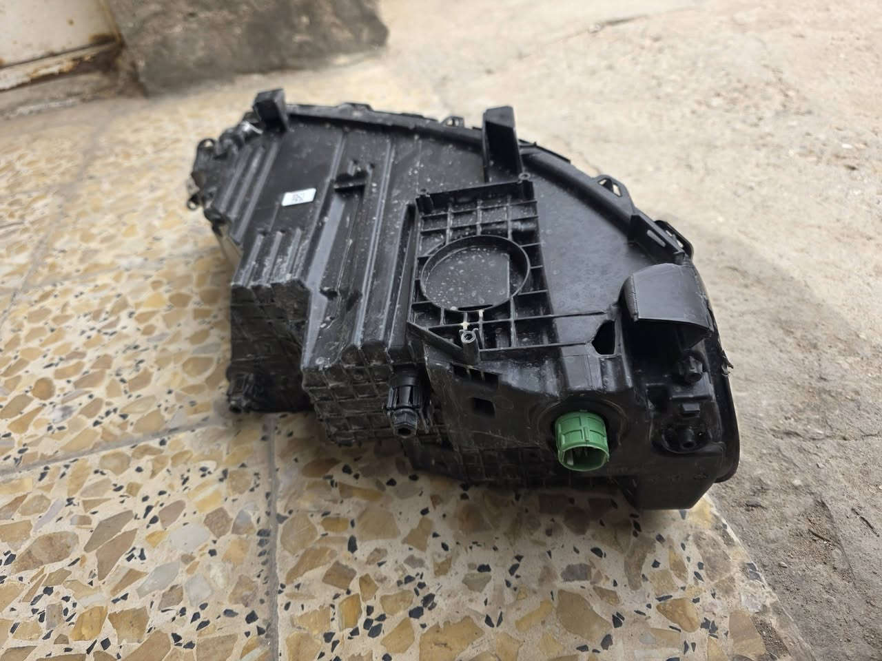 السلام عليكم ...
لايتات دوج هورنت ٢٤ شغالات للبيع 
عنواني بصره 
*********** 
سعر التك 200 الف
