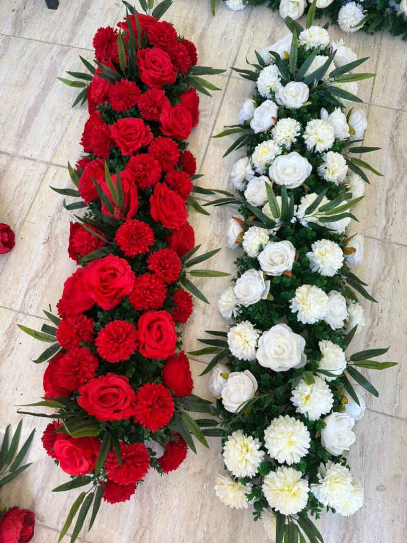 وصلت كميه جديدة امتار من هذا الورد 
الموجود فقط الي بالصوره ابيض فقط و ابيض واحمر  و احمر فقط
توصيل فقط لكل المحافظات ***********
