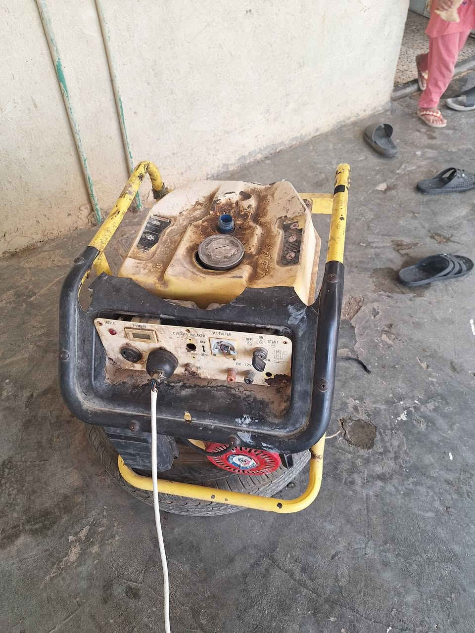 مولد ١٢ انبير جديد سلف شغال مكانه حفريه لاستفسار على رقم ***********
