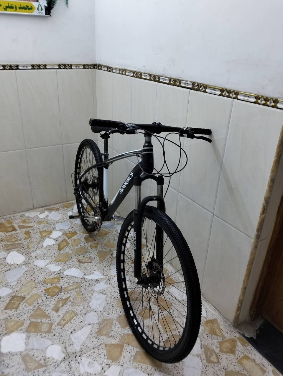 السلام عليكم   
دراجة جبلي 
حجم 29 
دبل امامي شغال
باله ياباني النضافة فول وضع حاوية 
اويالة حديد الشة  المنيوم 
كير امامي 1×3شيمانو 
كير خلفي 1×8شيمانو 
 ارتفاع الفريم 480 ركبة المنيوم 
السعر 145 بي مجال 
عنوان بغداد الحبيبيه 
قرب حسينية شهداء شمر


**إذا كنت صاحب هذا الإعلان وتريد حذفه لأي سبب، رجاءا أرسل رسالة إلى الدعم الفني**