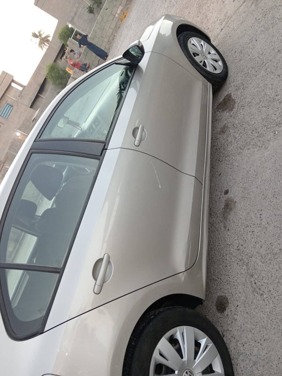 السلام عليكم ورحمة الله وبركاته
———- للبيع ———-

فولكس واكن جيتا

وارد خليجي.  —-بدون ايرباك

الموديل.  —- 2015

فئه.  —-عادي

حجم المكينة.  —2000 بدون تيربو 

اللون.   —-ذهبي 

المسافة المقطوعة—-190

حالة السيارة (بدون صبغ من الدعامية لدعامية فقط شخوط قليله وبدون دواخل )

-محرك كير تبريد صدر كفالة 
-السعر عالخاص 
-المكان صلاح الدين قضاء الضلوعية
-للاستفسار مراسلة الرقم واتس او اتصال مباشر 
-***********
