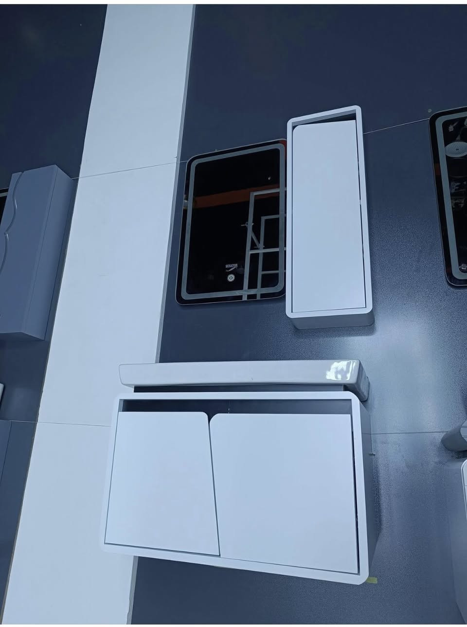 السلام عليكم
ميز شاشة قياس متر ونص السعر ١٠٠
مغسلة مع ملحقاتها جديدة بالباكيت غير مستعملة السعر ١٠٠


**إذا كنت صاحب هذا الإعلان وتريد حذفه لأي سبب، رجاءا أرسل رسالة إلى الدعم الفني**