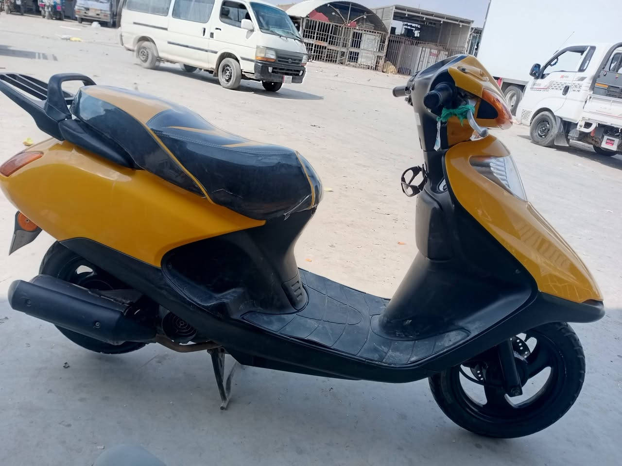 سلام وعليكم
سبيسي ياباني جديده كفرات تجاري وصليه موجودات كلشي مابيه ولا شخط دراجه جديده وكفاله عامه نتصال وبيك خير ودلل ***********
