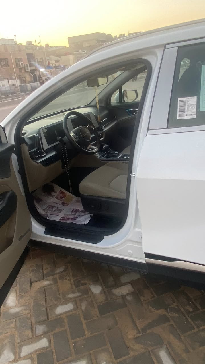 سلام عليكم سياره جديده سبوتج خليجي مديل 23 ماشيه 45 ألف مكان السياره مدينه الصدر ***********☎️
