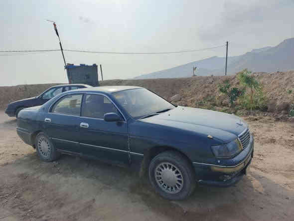 السلام عليكم بطه رقم بصره الماني تبريد ثلج سياره جديده كير محرك ملكه جديد لايت زنون صدر جديد كهربائيّة كلها شقاله السعر 33 رقم الهاتف ***********
