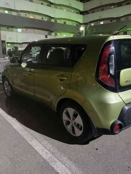 السلام عليكم سيارة للبيع 
✋✋✋
صول  وارد امريكي موديل 2016 🚙
محرك 1600 
ماشيه 63 الف 
تحكم ستيرن فول 
حادثهه جاملغ  و تبديل باب الصدر  والباب الخالف الايمن بيه بارد تبديل بنيد بيها بعض الاماكن صبغ وجراد القماره شي قليل 
بس اني ابيع السياره مصبوغه احزام
 تبريد خير من الله سياره جدا نظيفه ولونها مميز 
رقم بغداد الماني الجديد السيارة باسمي تحويل ثاني يوم 
مكاني بغداد بسمايه السياره مال بيت 
السعر  100 وبيها مجال حك الجيه
 ورجاءا المو شراي لا يبخس بسعرها 
للاستفسار الاتصال ***********
