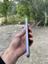 آيفون ١١ • ١٢٨ • فيس ايدي شغال