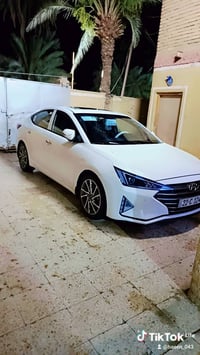 الانترى للبيع مديل 2019 سياره فول عده البصمه مكينه 2000سياره جاهزه للخ...