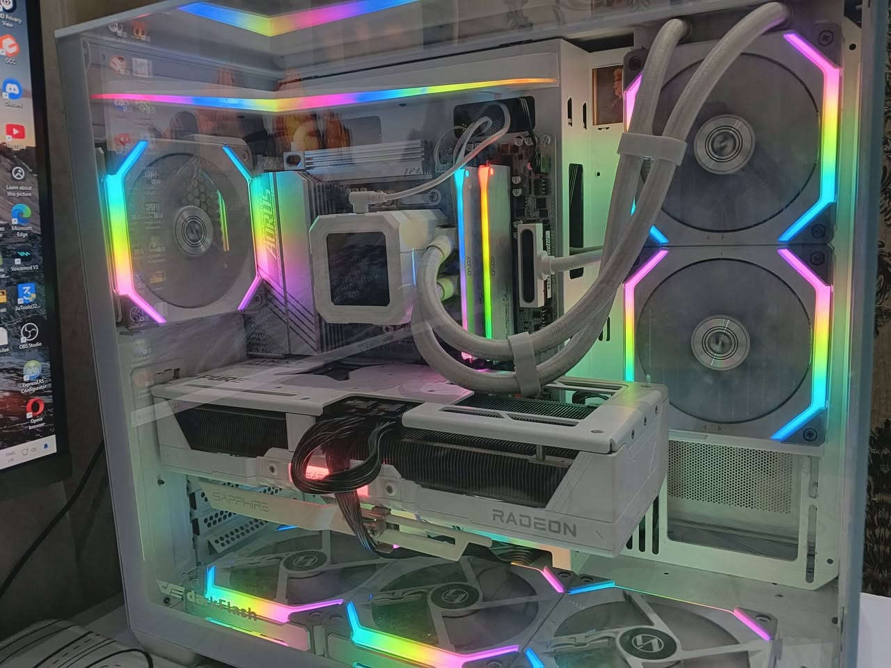 سلام عليكم
9070xt 16 Gb SAPPHIRE 
R7 9700X BOX 
B650M AORUS ELITE ICE 
RAM 32GB 6000 OLOy Blade 5 RGB Performance
 Cooler DARKFLASH DV240s
Computer box TH285 ATX
cable Asiahores Hydrus 24bn+8bn 
fans Lian Li UNI FAN SL120 V2 ×6 
M.2 1T gin 3 
Power 850 GOLD
جميع كراتين ال قطع موجودة + هاي ال فتحة بل كيس من ورة + استعمال قليل اقل لل 6 أشهر


**إذا كنت صاحب هذا الإعلان وتريد حذفه لأي سبب، رجاءا أرسل رسالة إلى الدعم الفني**