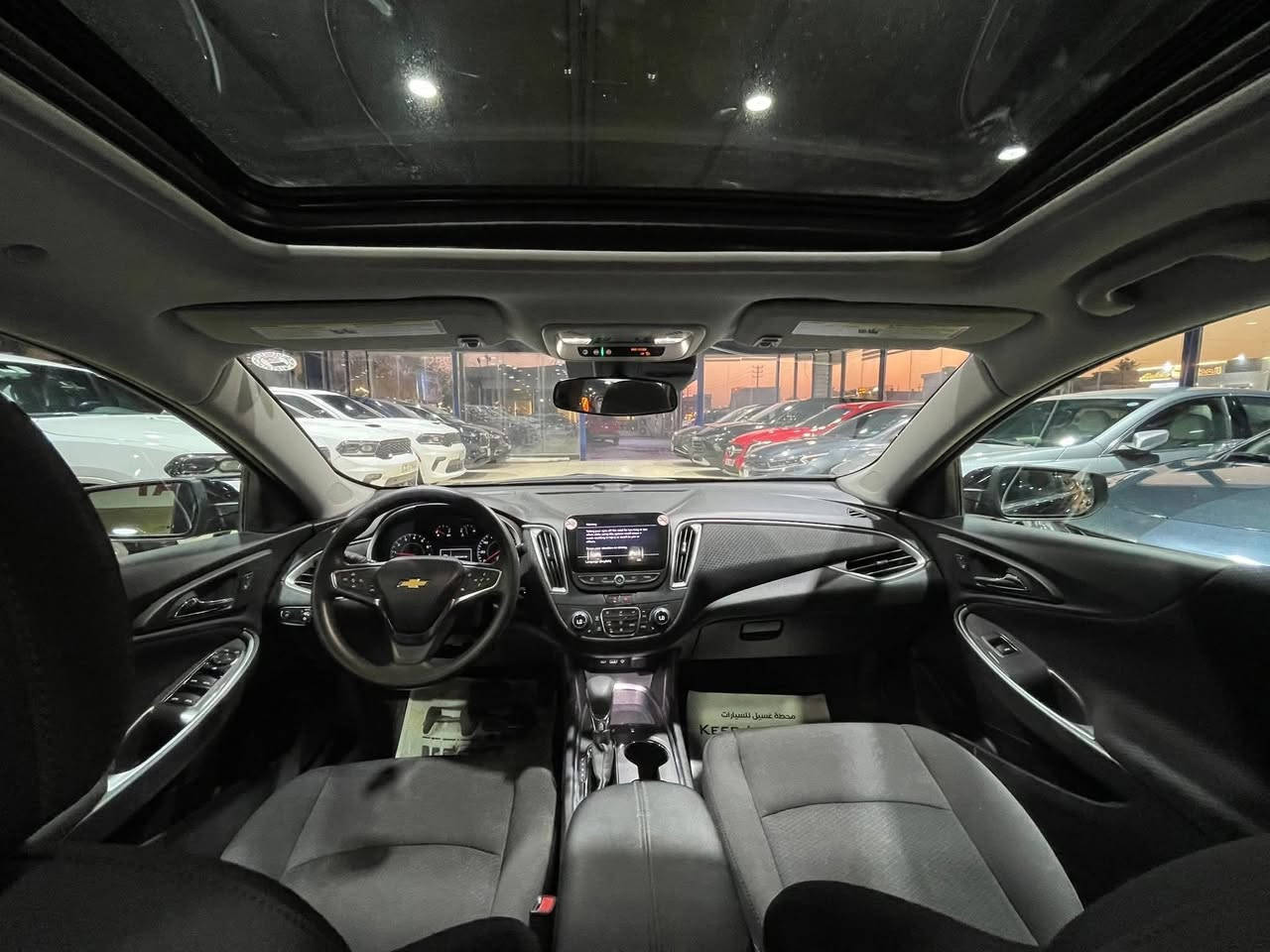 شيفرولية ماليبو موديل 2024 فول مواصفات
#الضرر : جاملغ امامي ايسر مع طرف البنيد
#الرقم : اربيل ( تحويل او وكالة حسب الرغبة )
#الكفالة : نكفل السيارة من الغرق و الشاصي .

#المواصفات :

▪️السيارة : شوفرليت ماليبو LT
▪️الموديل : 2024
▪️المحرك : 1500 توربو (اربعة سلندر)
▪️حجم الويل: ويل كب حجم 18 اصل مع طقم تايرات بحالة ممتازة
▪️غرفة السيارة : كشنات السيارة مخمل اسود
▪️قمارة بانوراما
▪️رادار امامي مانع تصادم
▪️رادار جانبي ( نقاط عمياء ) بالمرايا الجانبية
▪️حساس خلفي اصل
▪️حساسات ورادارات الانحراف عن المسار
▪️لايتات اصفر اصل عالي وناصي مع كشافات دعامية LED
▪️شاشة الدشبول حجم كبير (ايباد) للتحكم بايعازات السيارة
▪️تحكم فول كهرباء لكرسي السائق
▪️بصمات عدد 2 للابواب مع بصمة جنطة وبصمة تشغيل وتشغيل عن بعد 
▪️تبريد قطعتين امامي وخلفي
▪️تدفئة لكشنات المقدمة
▪️سستم صوت
▪️سايد بريك دكمة
▪️تحكم ستيرن جهتين بلوتوث وحاكية وكروس سرعة وتحكم صوت 
▪️نظام ABS مانع انزلاق

السعر المطلوب : 137 ورقة مع المجال
 
الاتصال على : ***********
