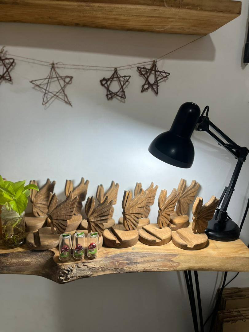 هدايا من الخشب الطبيعي
صناعة يدوية
توجد نماذج أخرى كثيرة
متوفر جملة ومفرد 
يوجد توصيل للمحافظات كافة.


**إذا كنت صاحب هذا الإعلان وتريد حذفه لأي سبب، رجاءا أرسل رسالة إلى الدعم الفني**