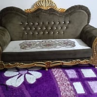 كنب • شبه جديد • مشتل شارع الجامع