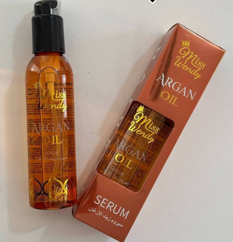 سيروم زيت الأرغان الأصلي الغني بالفيتامينات لتغذية الشعر من الجذور للأطراف 

يرطب الشعر الجاف والتالف
 يقلل التقصف والهيشان
يعطي لمعان ونعومة من اول استخدام
 مناسب لكل أنواع الشعر
يحمي الشعر من الحرارة والتصفيف.

السعر 8 الاف
للحجز والاستفسار خاص 
يتوفر توصيل لجميع محافظات العراق 4 الاف 
@إشارة


**إذا كنت صاحب هذا الإعلان وتريد حذفه لأي سبب، رجاءا أرسل رسالة إلى الدعم الفني**